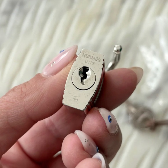 Authentic Hermes Picotin 22 Bag - Picture 7 of 13